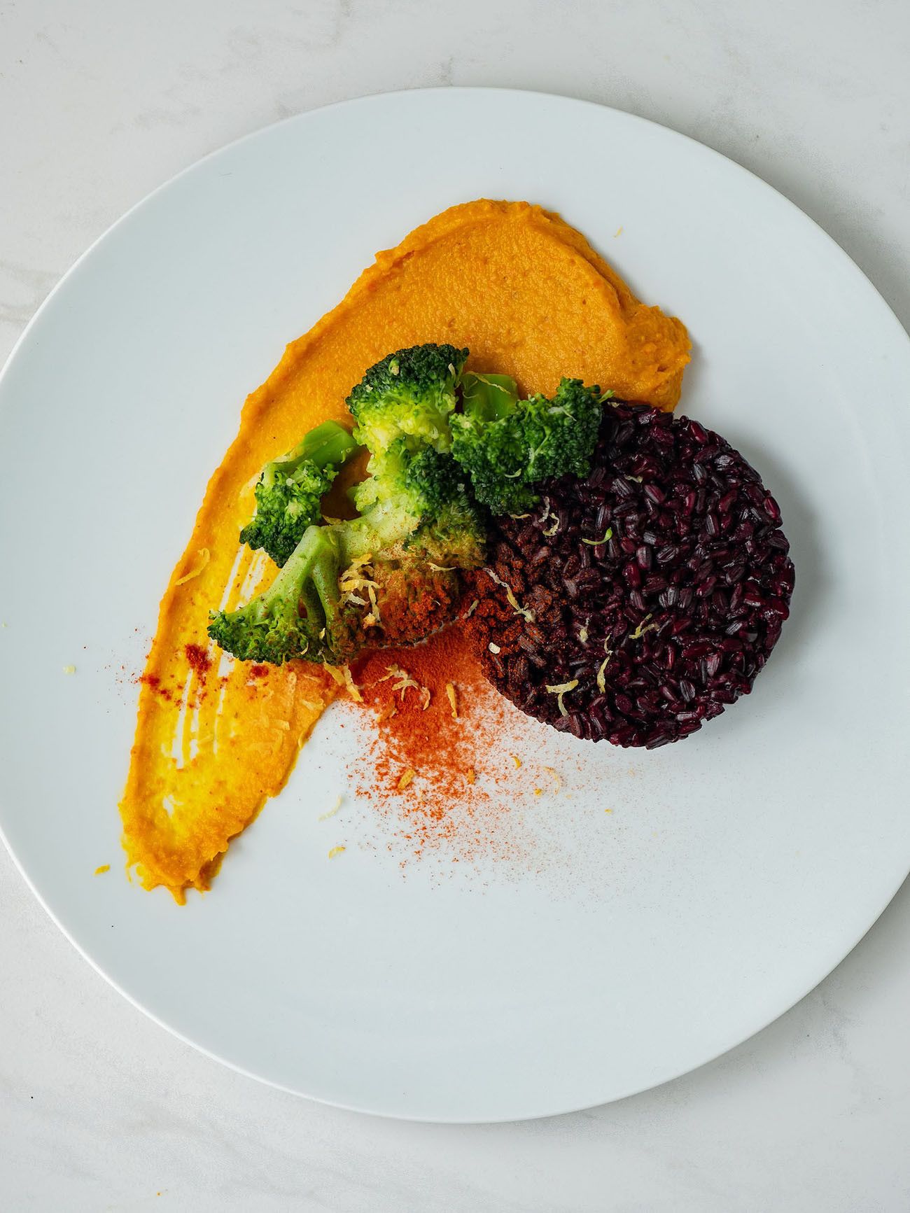 Foodblog, Rezept Kürbis Curry Püree mit zitronen Brokkoli und schwarzem Reis, Zitronenschale_1