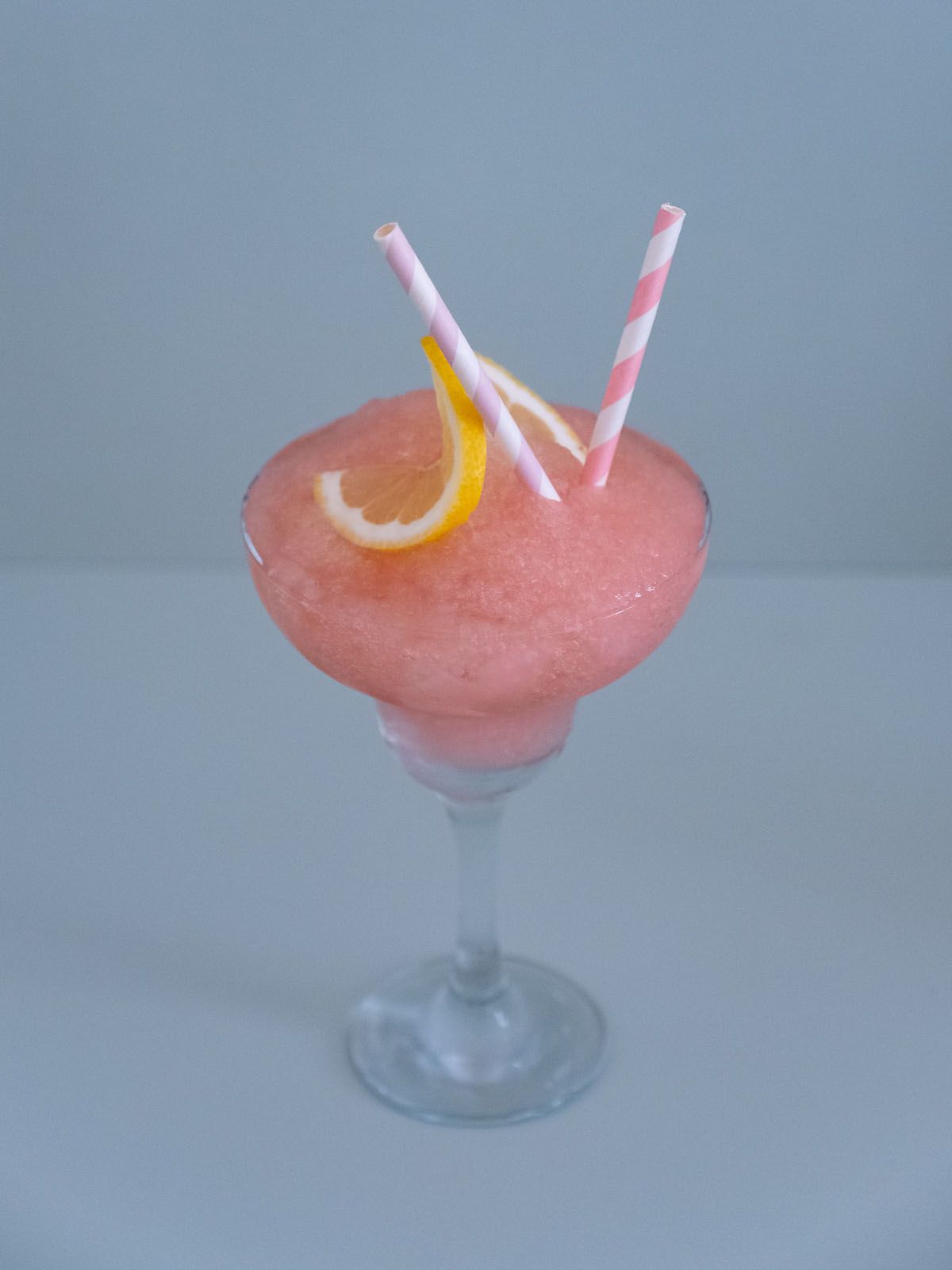 Boozy Friday Rezept Ferdinand’s Rosé Vermouth Rhabarber frozen